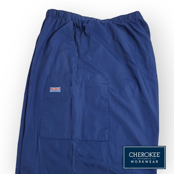 Cherokee Original Men's Workwear Cargo Scrub Pant - Short - Picture 5 of 10